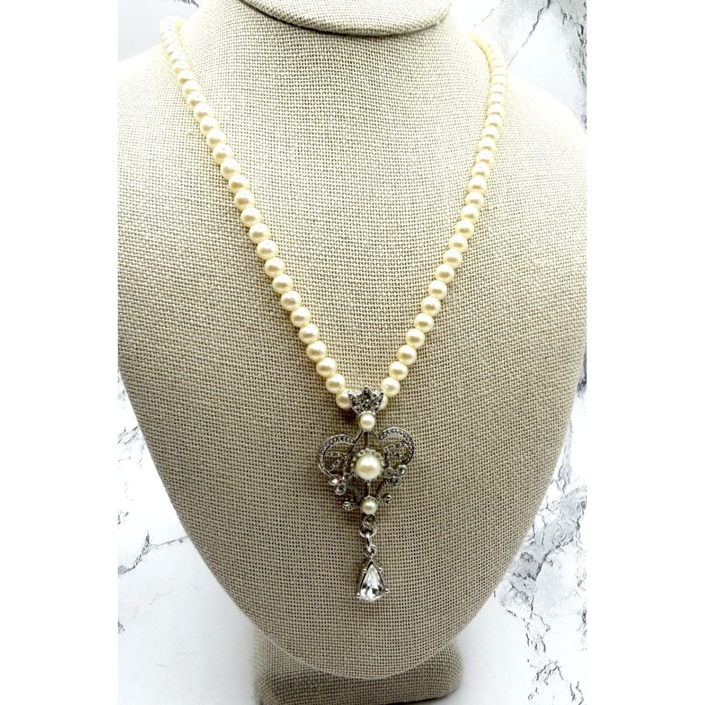 1928 Pearl Necklace Silver Rhinestone Pendant Hook Closure Vintage Style